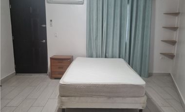 ALQUILER CASA AMOBLADA VERSALLES