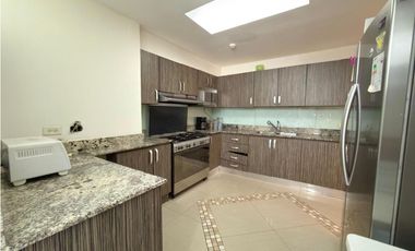 Se Vende apartamento ubicado en Obarrio (MZ)