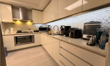 Se Alquila apartamento en PH The Millenium, Obarrio (MZ)