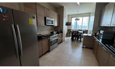 Apartamento amoblado con cuarto de empleada en Pacific Village