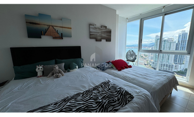 Apartamento amoblado con cuarto de empleada en Pacific Village