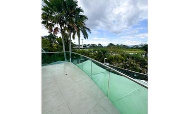 SE VENDE CASA EN COSTA ESMERALDA-COSTA SUR