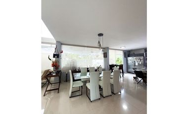SE VENDE CASA EN COSTA ESMERALDA-COSTA SUR