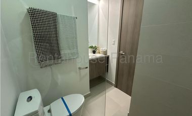 Apartamento en venta en Brisas del Golf | PH Zen. 26-440.