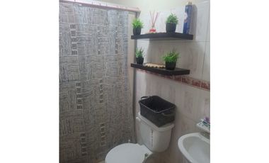 VENTA CASA SEMI-AMOBLADA  AGUADULCE