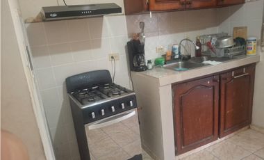 VENTA CASA SEMI-AMOBLADA  AGUADULCE