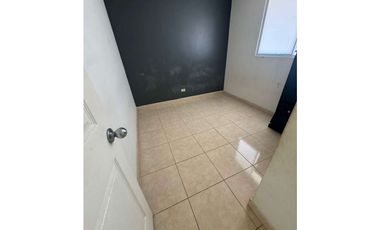 VENTA CASA EN LA CHORRERA URB. ARBOLEDAS DE LOS CASTAÑOS (OF)