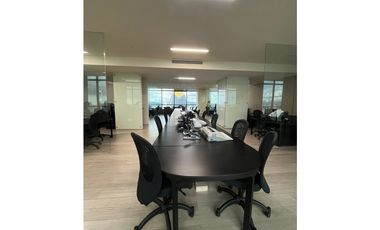 Oficina Amoblada en Venta | Tower Bank