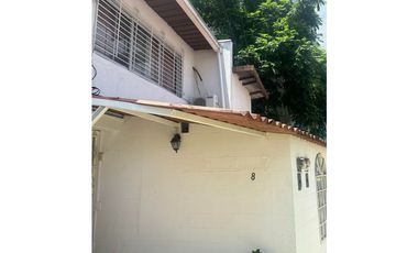 Casa en venta – PH Jardín Residencial, Barrio Carrasquilla