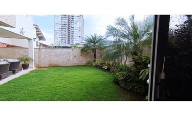 Venta casa de 5 habitaciones en Villalucre