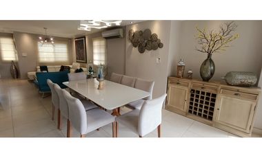 Venta casa de 5 habitaciones en Villalucre