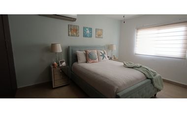 Venta casa de 5 habitaciones en Villalucre