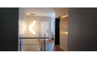 Venta casa de 5 habitaciones en Villalucre