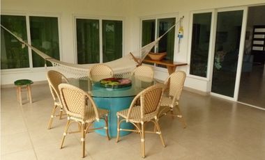 Se Vende casa de playa ubicada en VistaMar