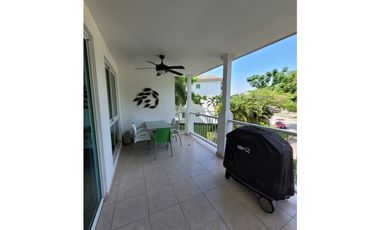Se vende apartamento ubicado en Playa Bijao - Coclé (MZ)
