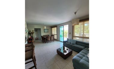 Se vende apartamento ubicado en Playa Bijao - Coclé (MZ)