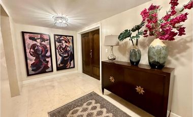 Se Vende apartamento en Costa del Este (MZ)