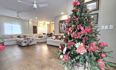 Se Vende casa en Costa del Este (MZ)