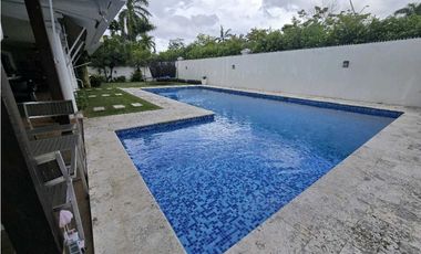 Se Vende casa en Costa del Este (MZ)