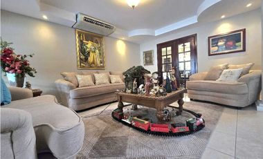 Se Vende casa en Costa del Este (MZ)