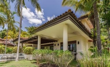 Se vende casa ubicada en Bristol, Playa Buenaventura - Coclé (MZ)