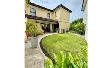 Venta casa River Valley Panama Pacifico. Esquina | Extra Lote