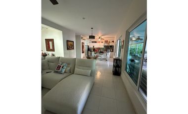 SE VENDE CASA DE PLAYA PH BIJAO BEACH & CLUB RESIDENCES (MZ)