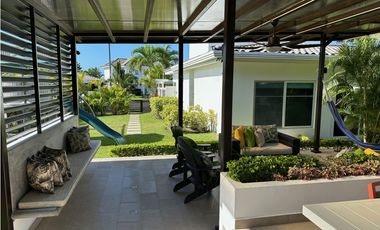 SE VENDE CASA DE PLAYA PH BIJAO BEACH & CLUB RESIDENCES (MZ)