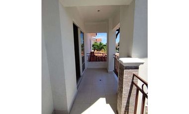 VENTA DE CASA EN QUINTAS DE VERSALLES (OF)