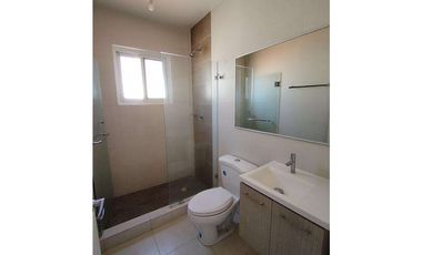VENTA DE CASA EN QUINTAS DE VERSALLES (OF)
