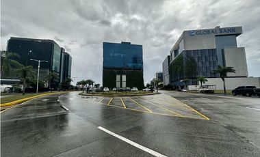 Se Vende Lote Único en Santa María Business District