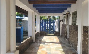 VENTA CASA EN COLON SANTA ISABEL BARRIO VIENTO FRIO (GS)