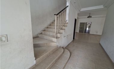 VENTA DE AMPLIA CASA EN ALTOS DE PANAMA - ALTOS DEL COUNTRY 2000