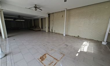 VENTA DE AMPLIA CASA EN ALTOS DE PANAMA - ALTOS DEL COUNTRY 2000