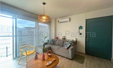 Apartamento en Alquiler en Playa Caracol, Frente al Mar. 26-3987.