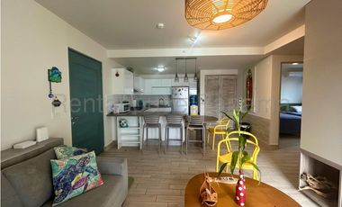 Apartamento en Alquiler en Playa Caracol, Frente al Mar. 26-3987.