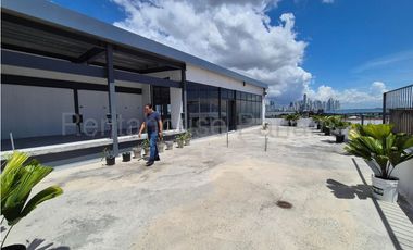 Local comercial rooftop con vista al mar, Casco Antiguo. 26-4224.