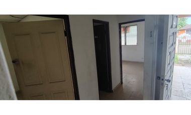 SE VENDE CASA EN ALTOS DE VACAMONTE