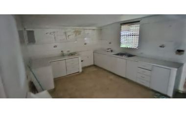 SE VENDE CASA EN ALTOS DE VACAMONTE