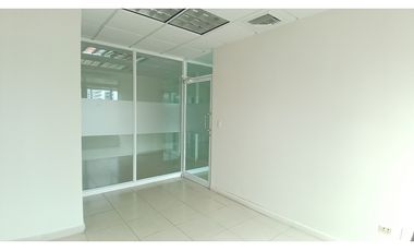 Venta de oficina en Vista Marina en Marbella