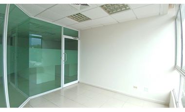 Venta de oficina en Vista Marina en Marbella
