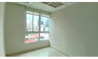 Venta de oficina en Vista Marina en Marbella