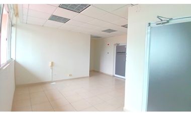 Venta de oficina en Vista Marina en Marbella