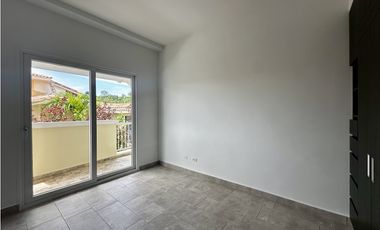 Se Alquila Apartamento en Tucan Country Club