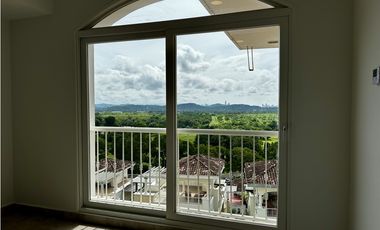 Se Vende Apartamento en Tucan Country Club