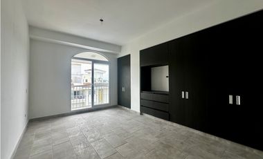 Se Vende Apartamento con Terraza en Tucán Country Club & Resort