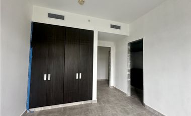 Se Vende Apartamento con Terraza en Tucán Country Club & Resort