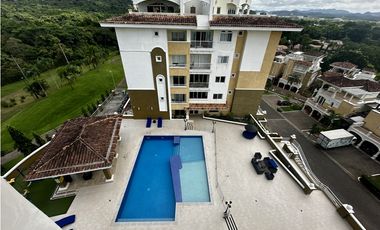 Se Vende Apartamento con Terraza en Tucán Country Club & Resort