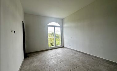 Se Vende Apartamento con Terraza en Tucán Country Club & Resort