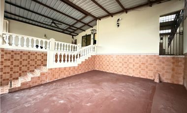 SE VENDE CASA EN DON BOSCO CON ABONO INICIAL GRATIS (T4) XPC5 - 0825